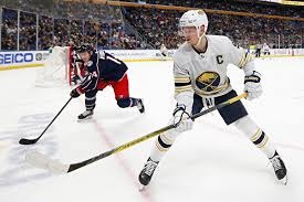 昆萨：在药厂效力获得国家队征召很正常，希望在主场拿下纽卡